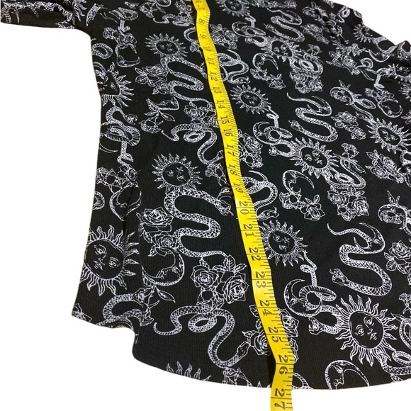 No Boundaries Juniors Long Sleeve Crew Neck Rib Tee Plus Size XXXL-21 Celestial - Picture 7 of 9